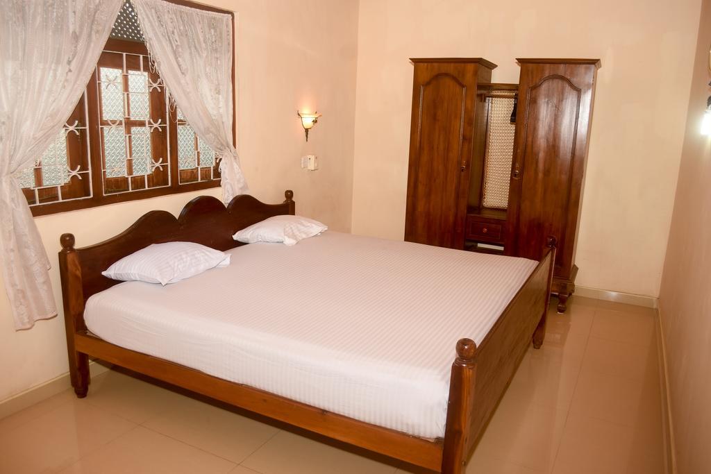 Ceylon Casa Hotel Hikkaduwa Exterior photo